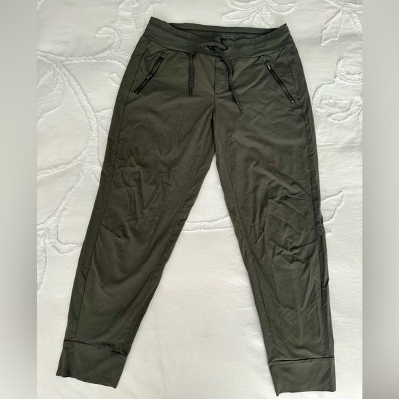 ATHLETA North Trekkie Joggers in Olive sz 10 - Picture 2 of 8